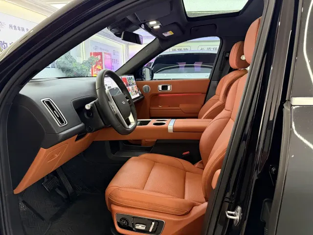 Li Auto L7 — Фото автомобиля 4