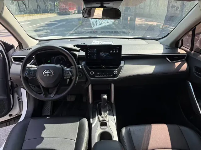 Toyota Corolla Cross — Фото автомобиля 9