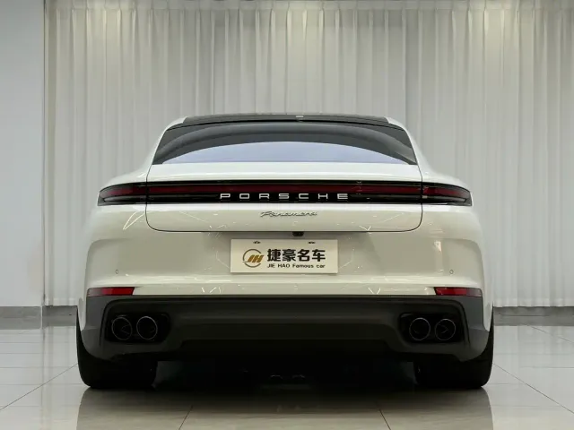 Porsche Panamera — Фото автомобиля 9