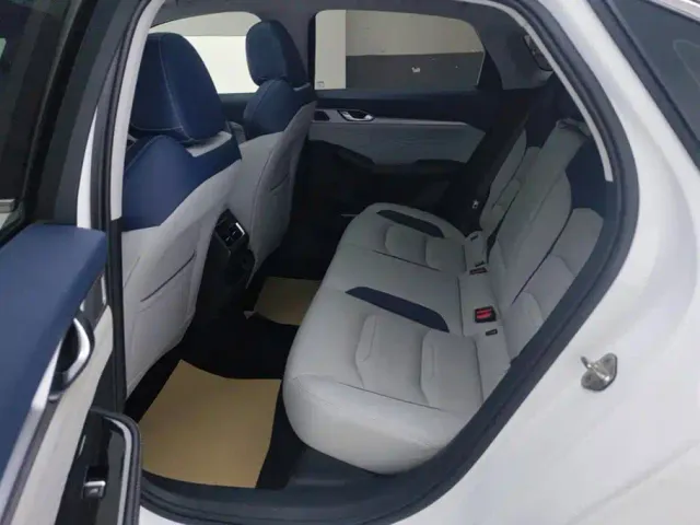 Geely Xingrui — Фото автомобиля 11