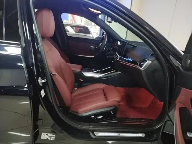 BMW 3 Series — Фото автомобиля 24