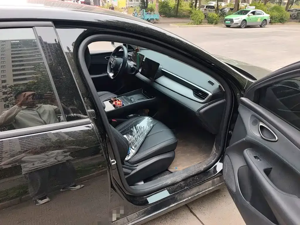 BYD Hai Bao 05 DM-i 2026 DM-i 128KM Luxury — Фото автомобиля 19