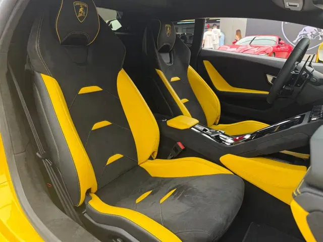 Lamborghini Huracan — Фото автомобиля 10