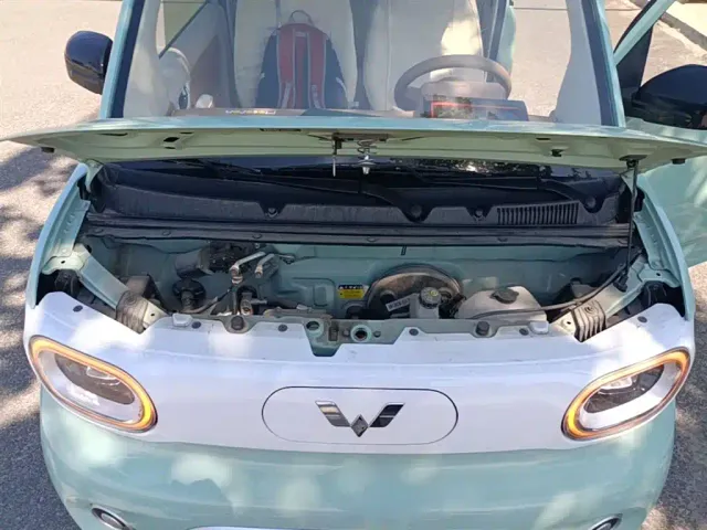 Wuling Hongguang Mini EV — Фото автомобиля 19