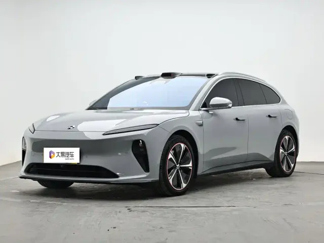 Фотография автомобиля — Nio ET5 Touring