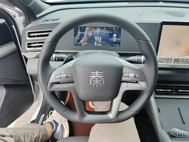 BYD Qin L — Фото автомобиля 10