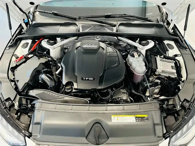 Audi A4L — Фото автомобиля 9