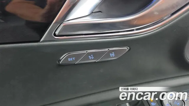 Genesis GV80 — Фото автомобиля 30