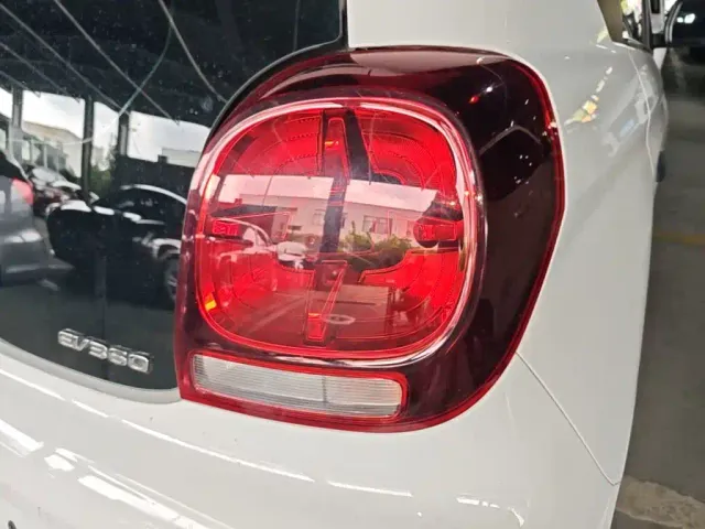 Roewe Clever — Фото автомобиля 7