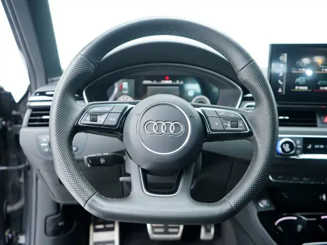 Audi A4L — Фото автомобиля 14