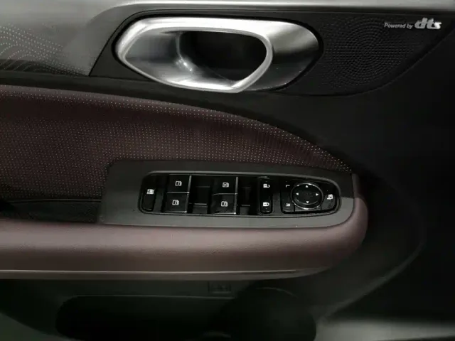 GAC Trumpchi M6 — Фото автомобиля 9