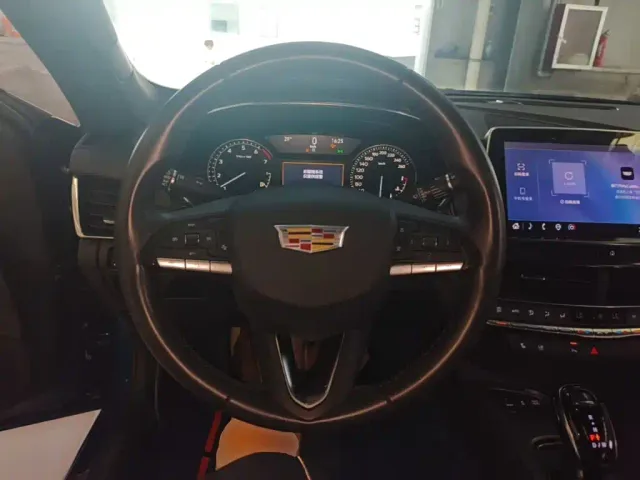 Cadillac CT5 — Фото автомобиля 10