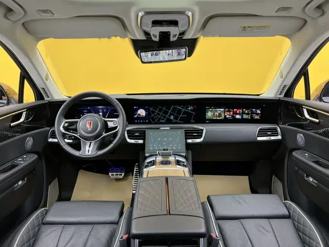 Hongqi E-HS9 — Фото автомобиля 17