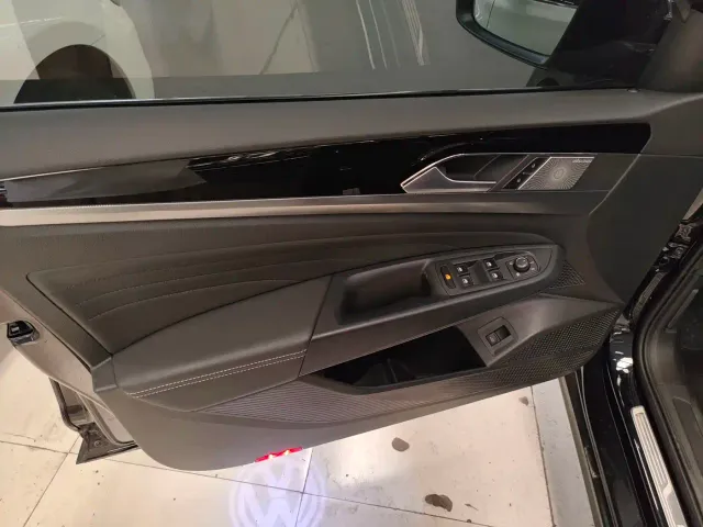 Volkswagen Passat — Фото автомобиля 6