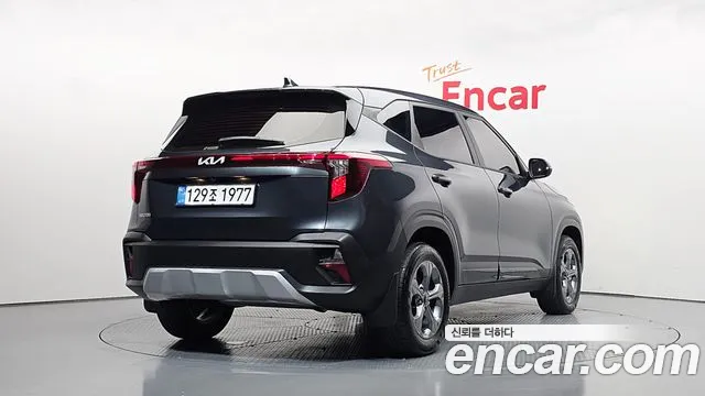 Kia Seltos — Фото автомобиля 2
