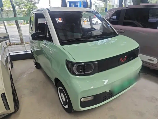 Wuling Hongguang Mini EV — Фото автомобиля 3