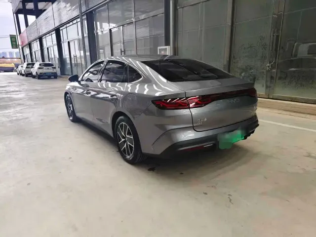BYD Qin L — Фото автомобиля 4