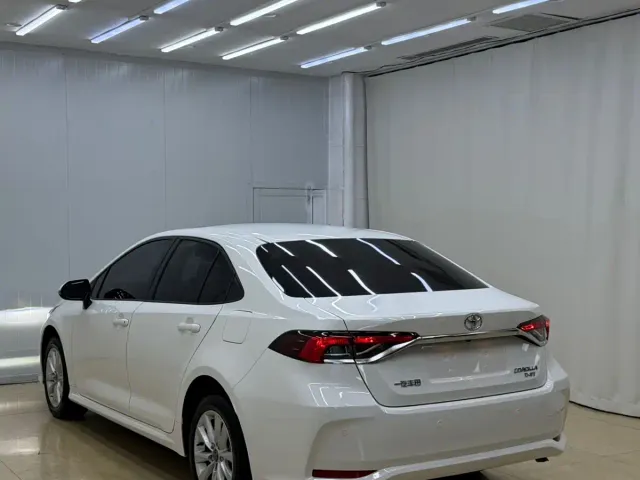 Toyota Corolla — Фото автомобиля 6