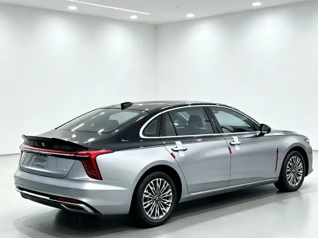 Hongqi H5 — Фото автомобиля 9