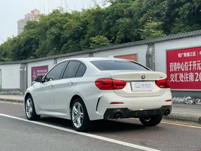 BMW 1 Series — Фото автомобиля 4