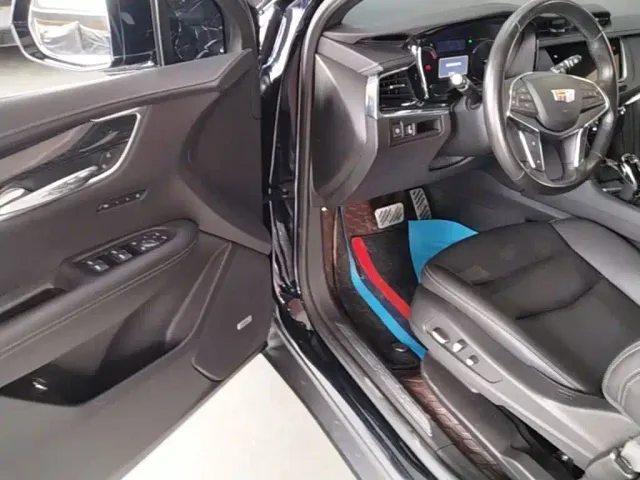 Cadillac XT5 — Фото автомобиля 15