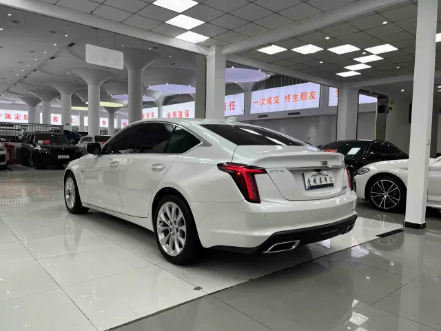 Cadillac CT5 — Фото автомобиля 4