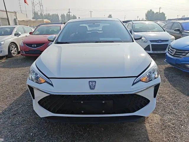Roewe i5 — Фото автомобиля 2