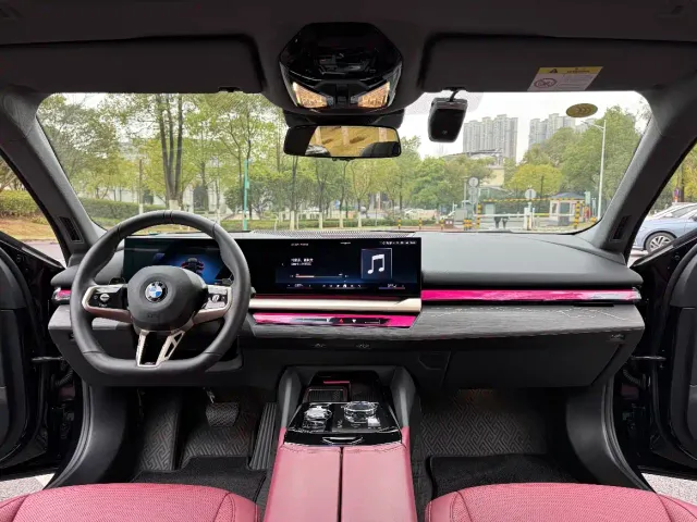 BMW 5 Series — Фото автомобиля 7