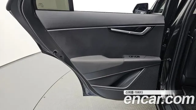 Kia Niro The All New — Фото автомобиля 14