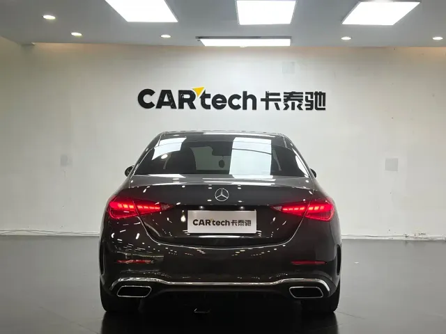 Mercedes-Benz C-Class — Фото автомобиля 2