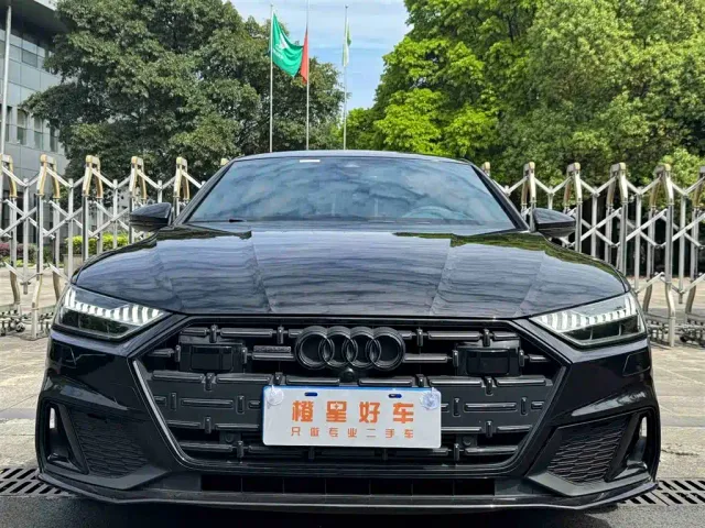 Audi A7L — Фото автомобиля 2
