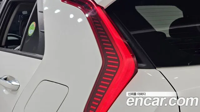 Kia Niro The All New — Фото автомобиля 23