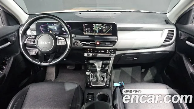 Kia Seltos — Фото автомобиля 10