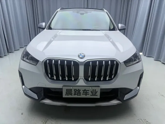 BMW X1 — Фото автомобиля 2