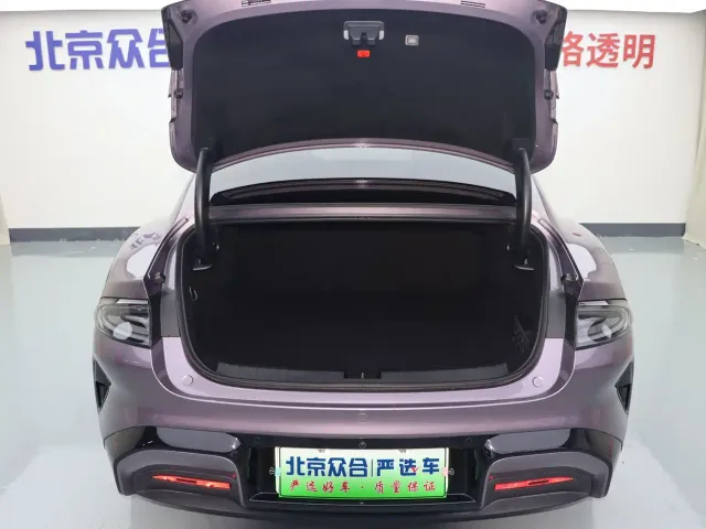 Xiaomi SU7 — Фото автомобиля 18