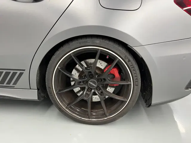 Mercedes-Benz A-Class AMG — Фото автомобиля 9