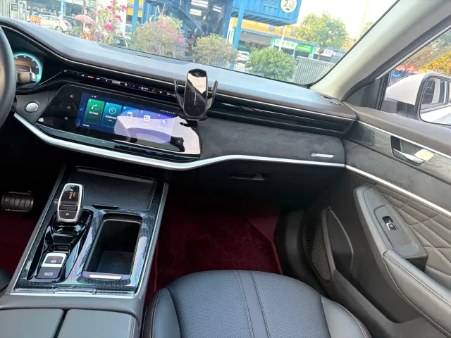 Dongfeng Yixuan MAX — Фото автомобиля 20