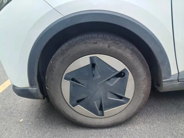Geely Geometry E Firefly — Фото автомобиля 4