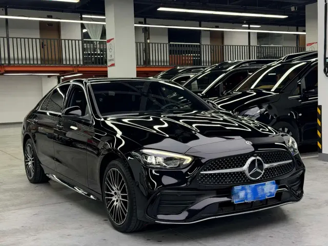 Mercedes-Benz C-Class — Фото автомобиля 3