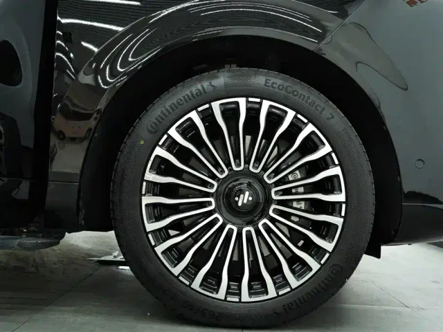 IM Motors LS8 — Фото автомобиля 11