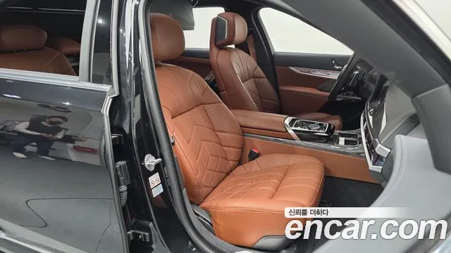 BMW 7-Series 7 серия (G70) 740i xDrive M Sport — Фото автомобиля 10