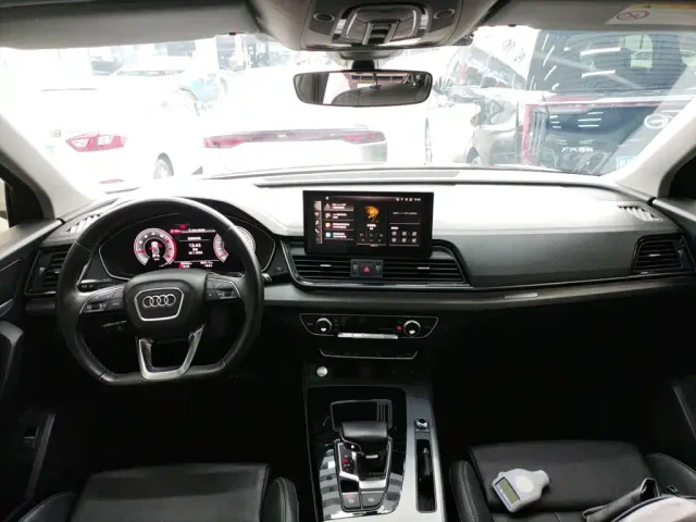 Audi Q5L — Фото автомобиля 5