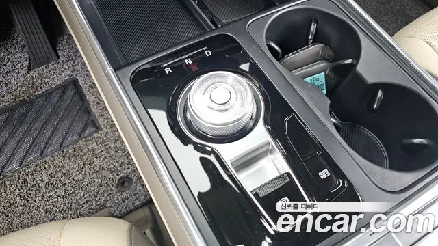 Kia Canival Новый Carnival 4 поколение Бензин 7 мест Noblesse — Фото автомобиля 9