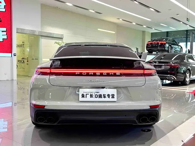 Porsche Panamera — Фото автомобиля 10