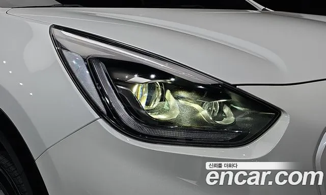 Kia Niro — Фото автомобиля 7