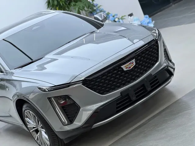 Cadillac Cadillac GT4 2023 25T Luxury Edition — Фото автомобиля 18