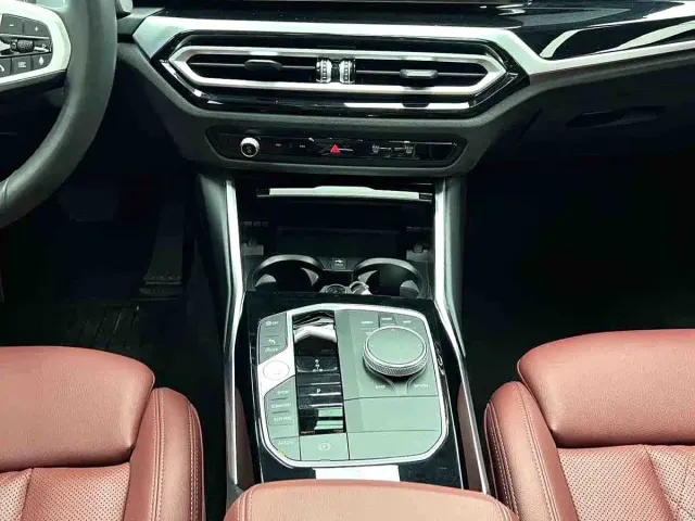 BMW 3 Series — Фото автомобиля 11