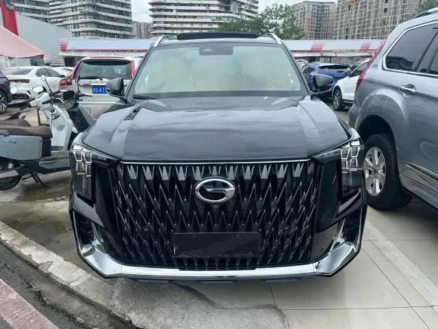 GAC Trumpchi GS8 — Фото автомобиля 2