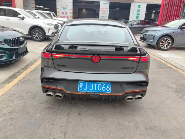 Changan UNI-V — Фото автомобиля 13
