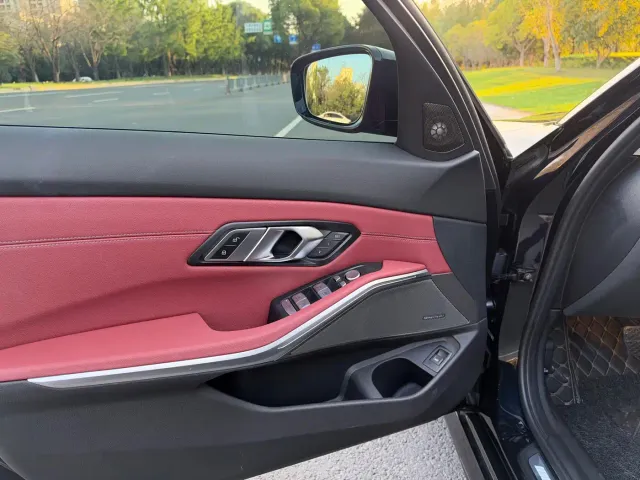 BMW 3 Series — Фото автомобиля 15